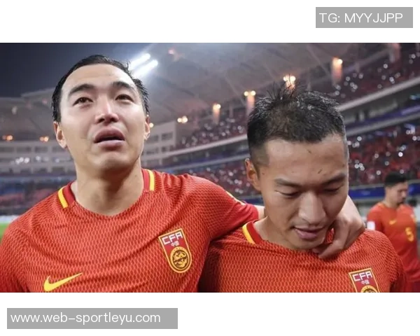 弗罗因德谈失败与成长:足球中的挫折让我们更有机会反思与改进 弗罗因德谈失败与成长:足球中的挫折让我们更有机会反思与改进