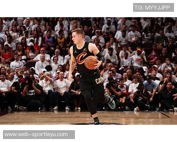 梅里尔骑士生涯替补三分命中271记超越科沃尔跻身队史第五